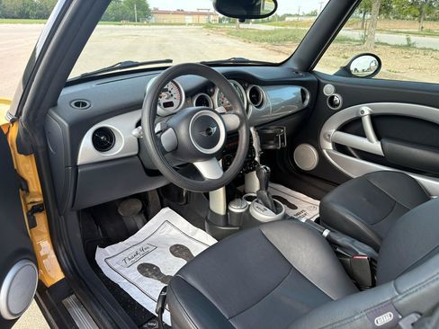 Used 2008 MINI Cooper Convertible FWD image 23