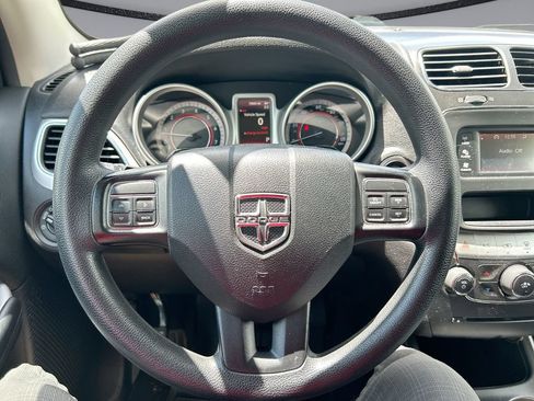 Used 2016 Dodge Journey SE w/ Flexible Seating Group FWD image 14
