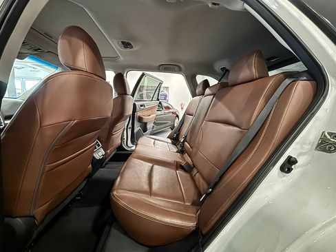 Used 2019 Subaru Outback 2.5i Touring AWD/4WD image 16