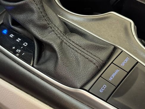 Used 2024 Toyota Camry LE image 19