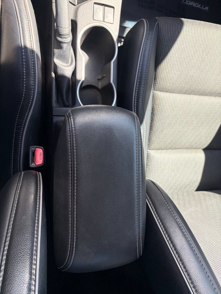 Used 2015 Toyota Corolla S FWD image 20