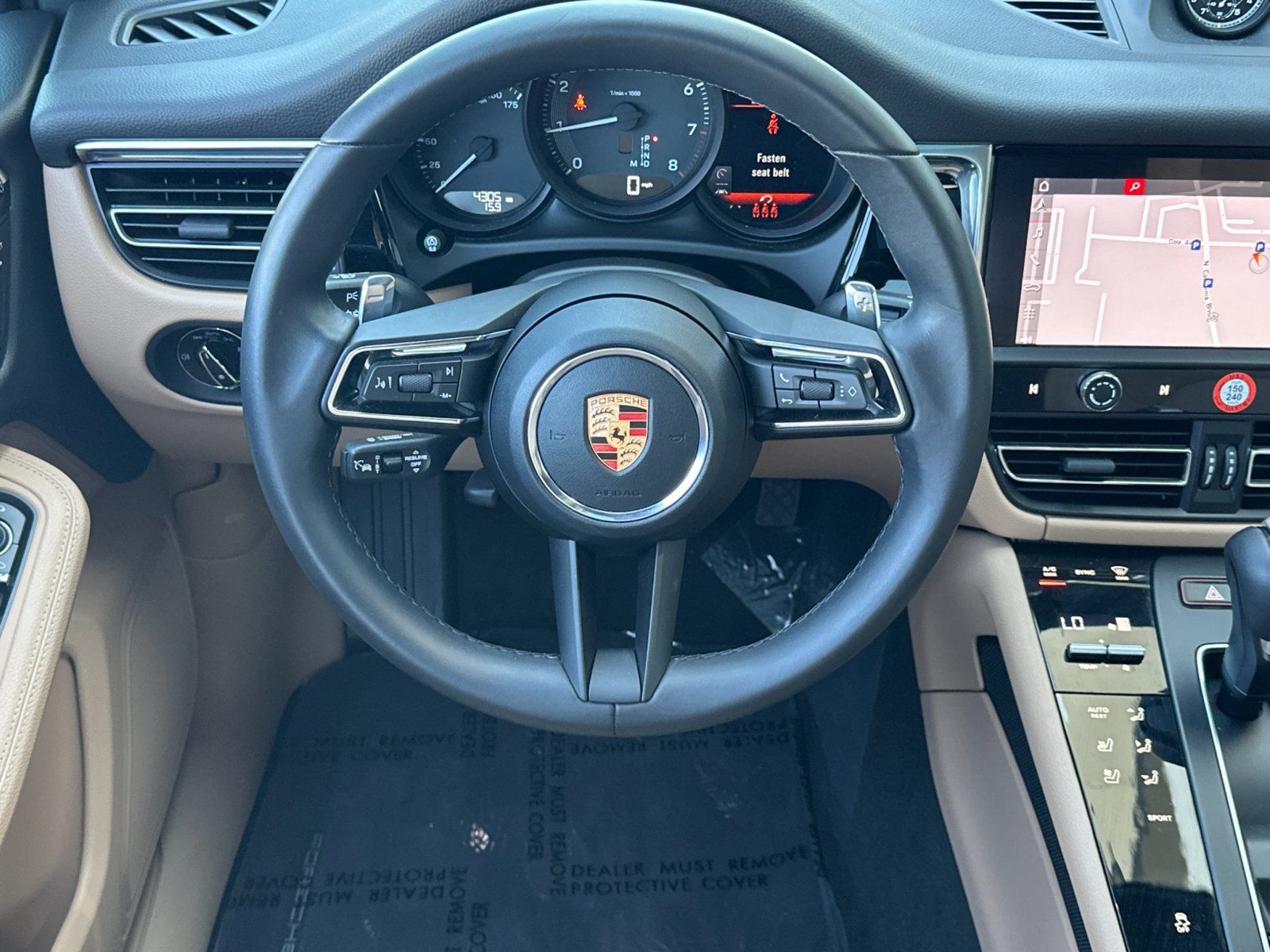 Certified 2026 Porsche Macan AWD/4WD image 23