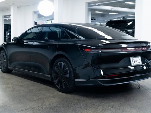 Used 2025 Lucid Air Touring image 4