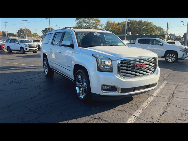 Used 2018 GMC Yukon XL Denali w/ Denali Ultimate Package RWD image 3
