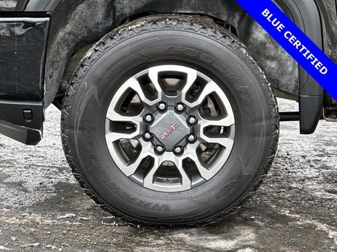 Used 2023 GMC Sierra 2500 AT4 w/ AT4 Preferred Package image 6