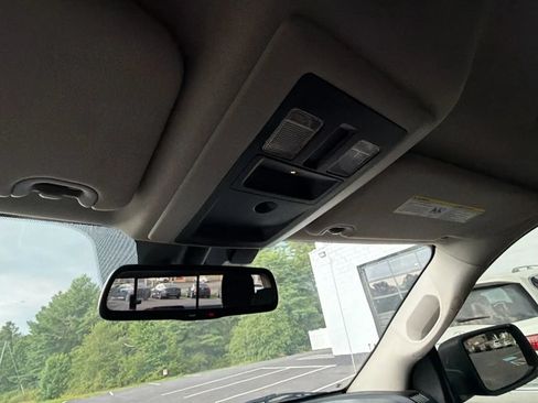 Used 2019 RAM 1500 Warlock AWD/4WD image 32