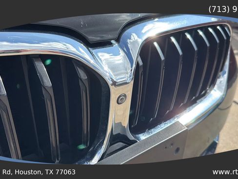 Used 2021 BMW 540i w/ Convenience Package image 16