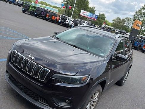 Used 2021 Jeep Cherokee Latitude Lux w/ Sun & Sound Group AWD/4WD image 1