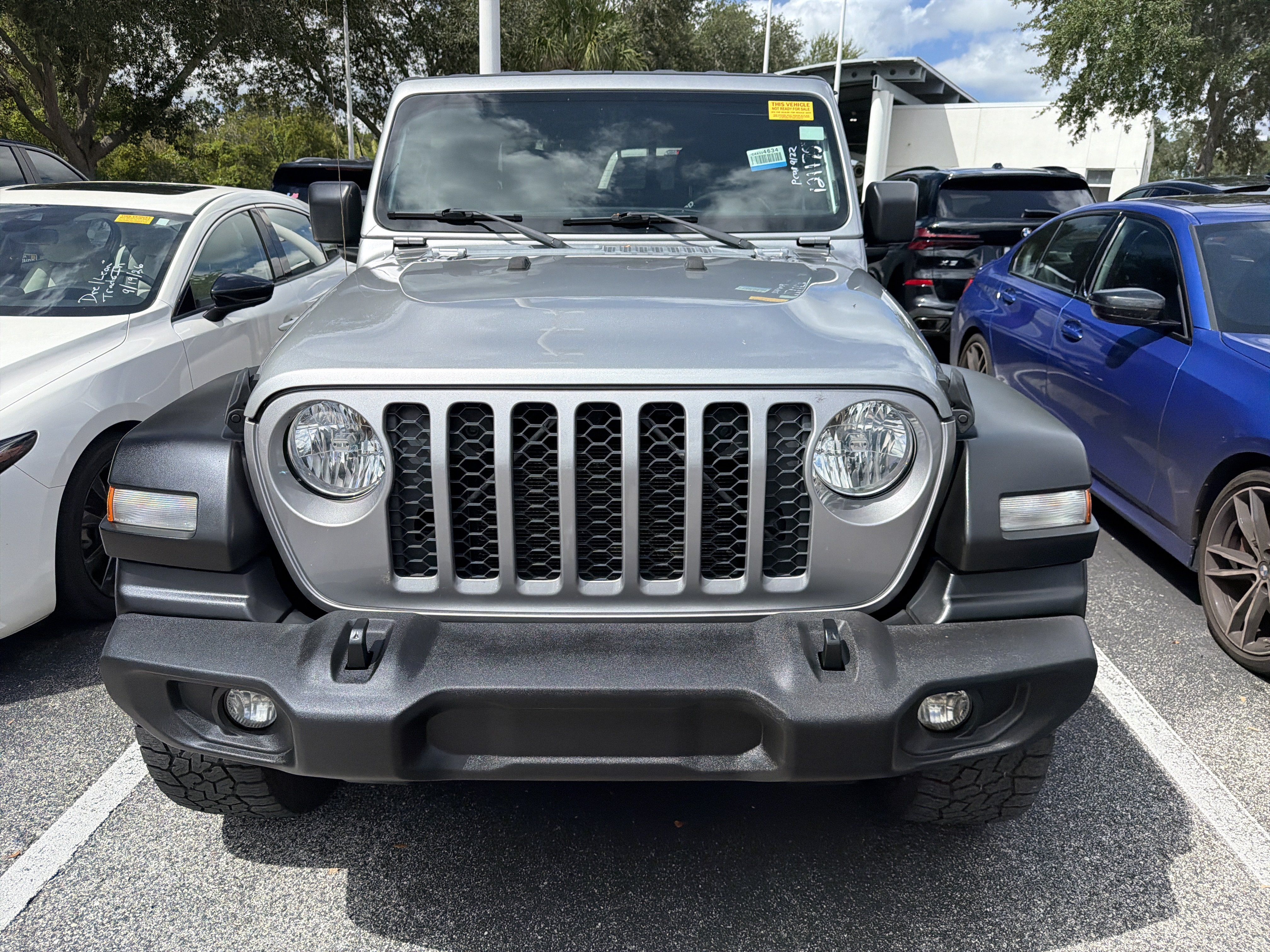 Used 2020 Jeep Gladiator Sport w/ Quick Order Package 24S AWD/4WD image 2