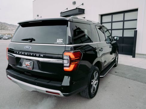 Used 2023 Ford Expedition Limited AWD/4WD image 8