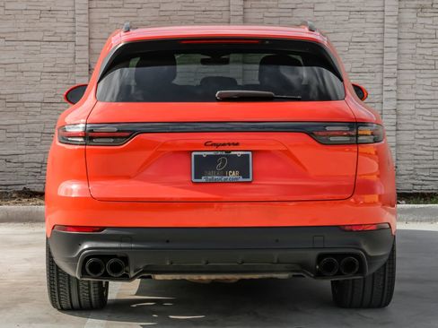 Used 2021 Porsche Cayenne image 10