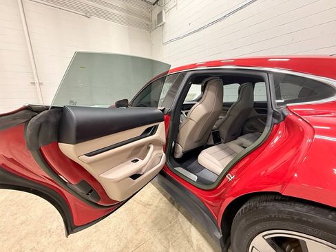 Used 2022 Porsche Taycan 4S AWD/4WD image 34