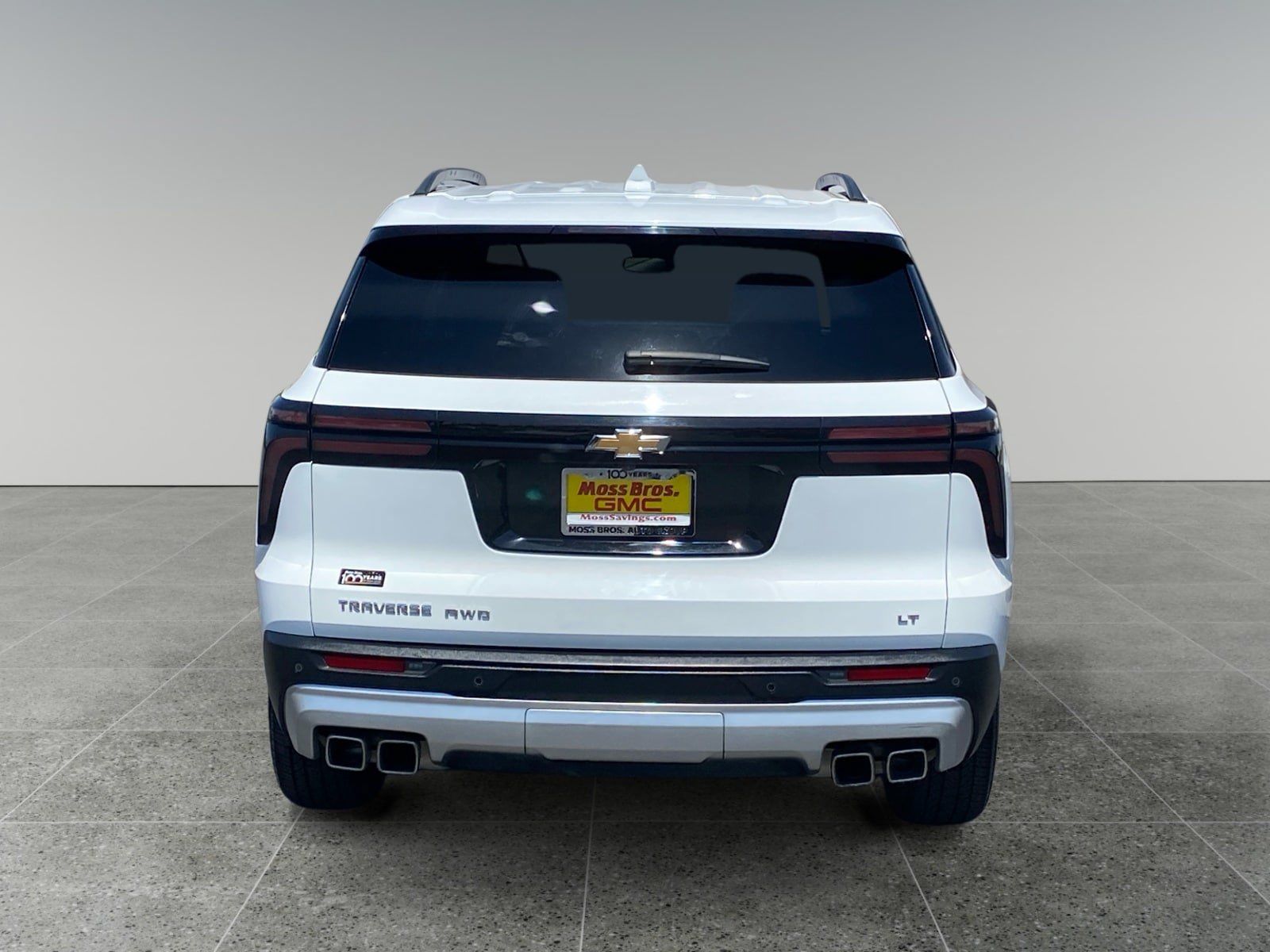 Used 2024 Chevrolet Traverse LT AWD/4WD image 4