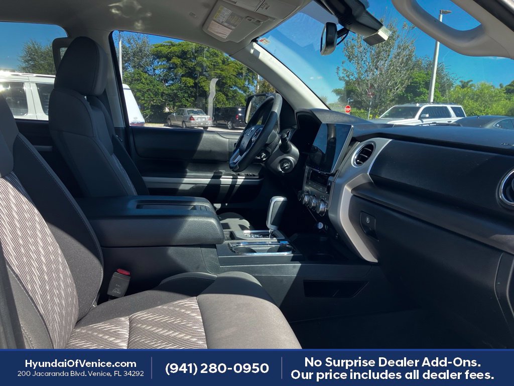 Used 2019 Toyota Tundra SR5 w/ SR5 Upgrade Package AWD/4WD image 18