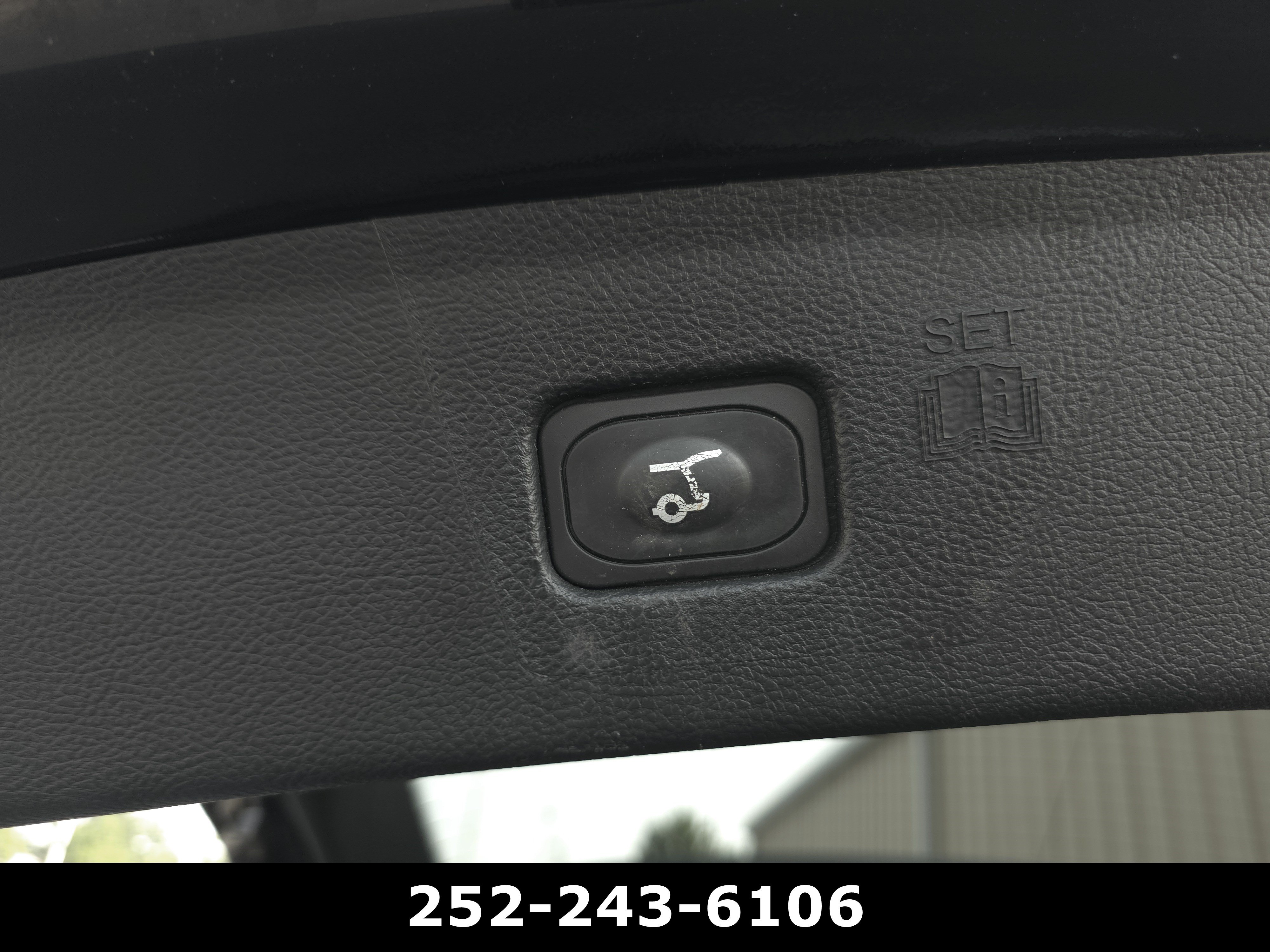 Used 2024 Ford Edge Titanium AWD/4WD image 31