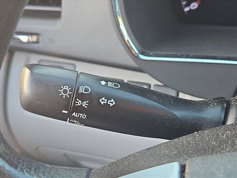 Used 2013 Toyota Highlander FWD w/ Cold Weather Pkg image 14