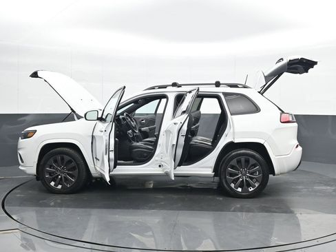 Used 2020 Jeep Cherokee High Altitude image 27