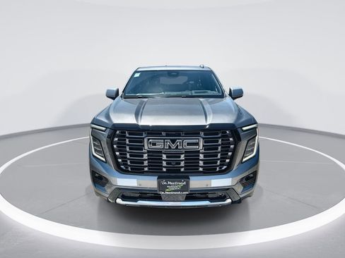 New 2026 GMC Yukon Denali Ultimate w/ LPO, Floor Liner Package AWD/4WD image 3