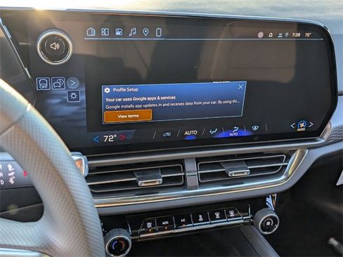 New 2026 Chevrolet Equinox EV LT image 10