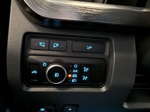 Used 2024 Ford F350 Lariat w/ Lariat Ultimate Package image 13