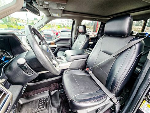 Used 2016 Ford F150 Lariat w/ Equipment Group 502A Luxury image 10