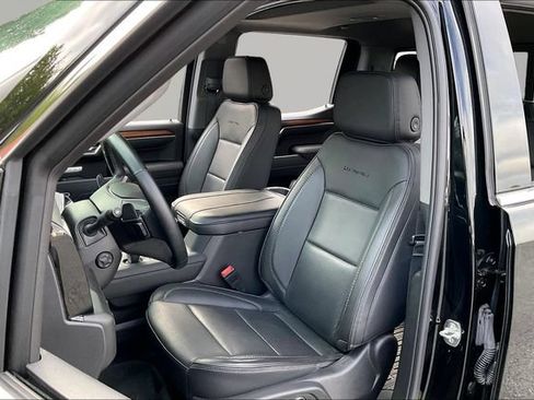 Used 2025 GMC Sierra 1500 Denali w/ Denali Reserve Package AWD/4WD image 15