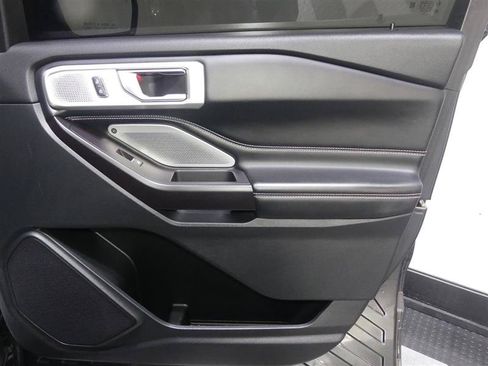 Used 2020 Ford Explorer ST w/ Premium Technology Package AWD/4WD image 19