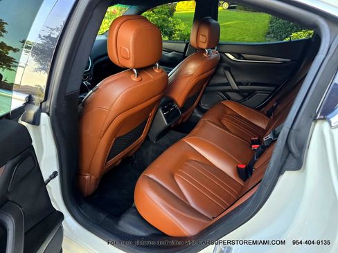 Used 2016 Maserati Ghibli RWD image 3