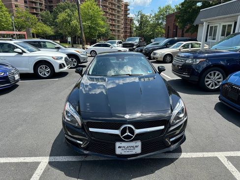 Used 2013 Mercedes-Benz SL 550 image 3