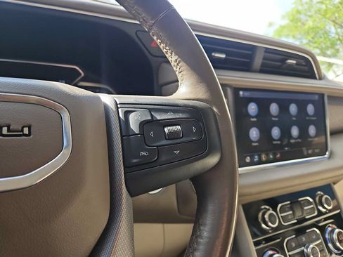 Certified 2021 GMC Yukon XL Denali AWD/4WD image 42