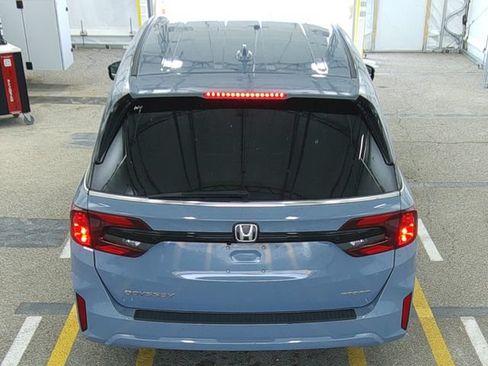 Used 2025 Honda Odyssey Sport-L image 6