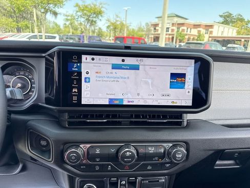 New 2026 Jeep Gladiator Sport image 21