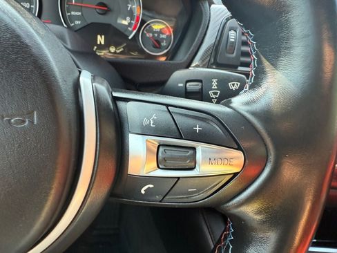 Used 2015 BMW M4 Convertible RWD image 23