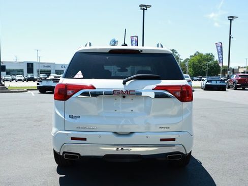 Used 2017 GMC Acadia Denali w/ Technology Package AWD/4WD image 7