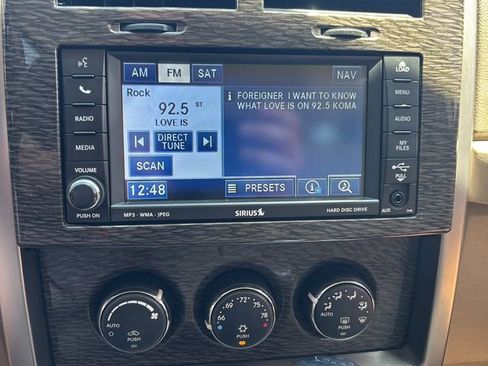 Used 2011 Jeep Liberty Limited w/ Tire & Wheel Group AWD/4WD image 23