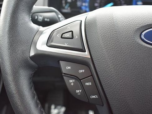 Used 2024 Ford Edge Titanium image 20