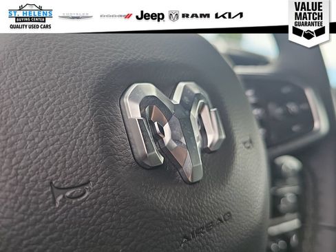 Used 2025 RAM 1500 Big Horn AWD/4WD image 17