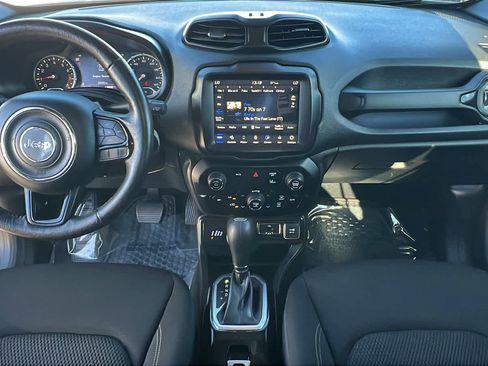 Certified 2022 Jeep Renegade Altitude w/ Sun/Sound Group image 26