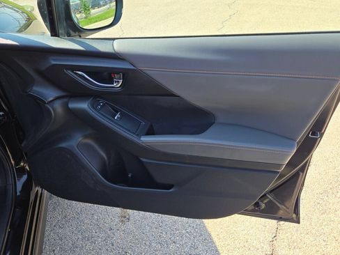 Certified 2024 Subaru Crosstrek 2.5i Limited w/ Crosstrek Mirror Package AWD/4WD image 5