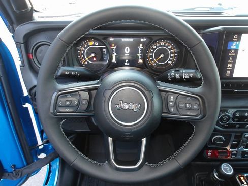 New 2025 Jeep Wrangler Unlimited Rubicon image 14