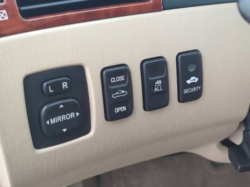 Used 2006 Toyota Solara SLE image 14