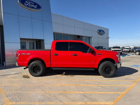 Used 2017 Ford F150 XLT image 11