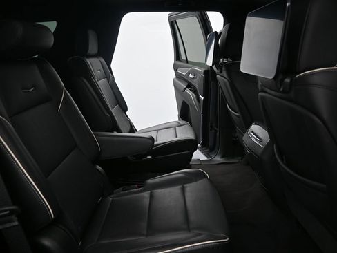 Used 2021 Cadillac Escalade Sport w/ Driver Assist Tech Package AWD/4WD image 13