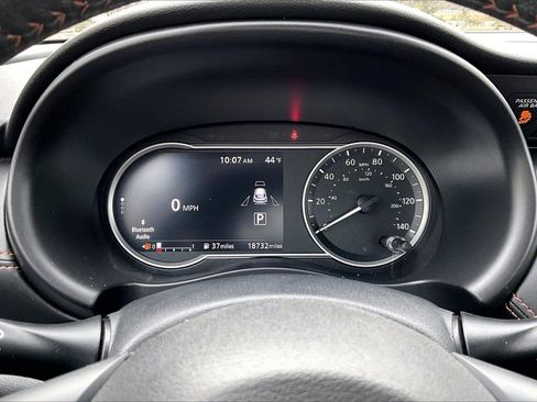 Used 2019 Nissan Kicks SR w/ SR Premium Package image 10