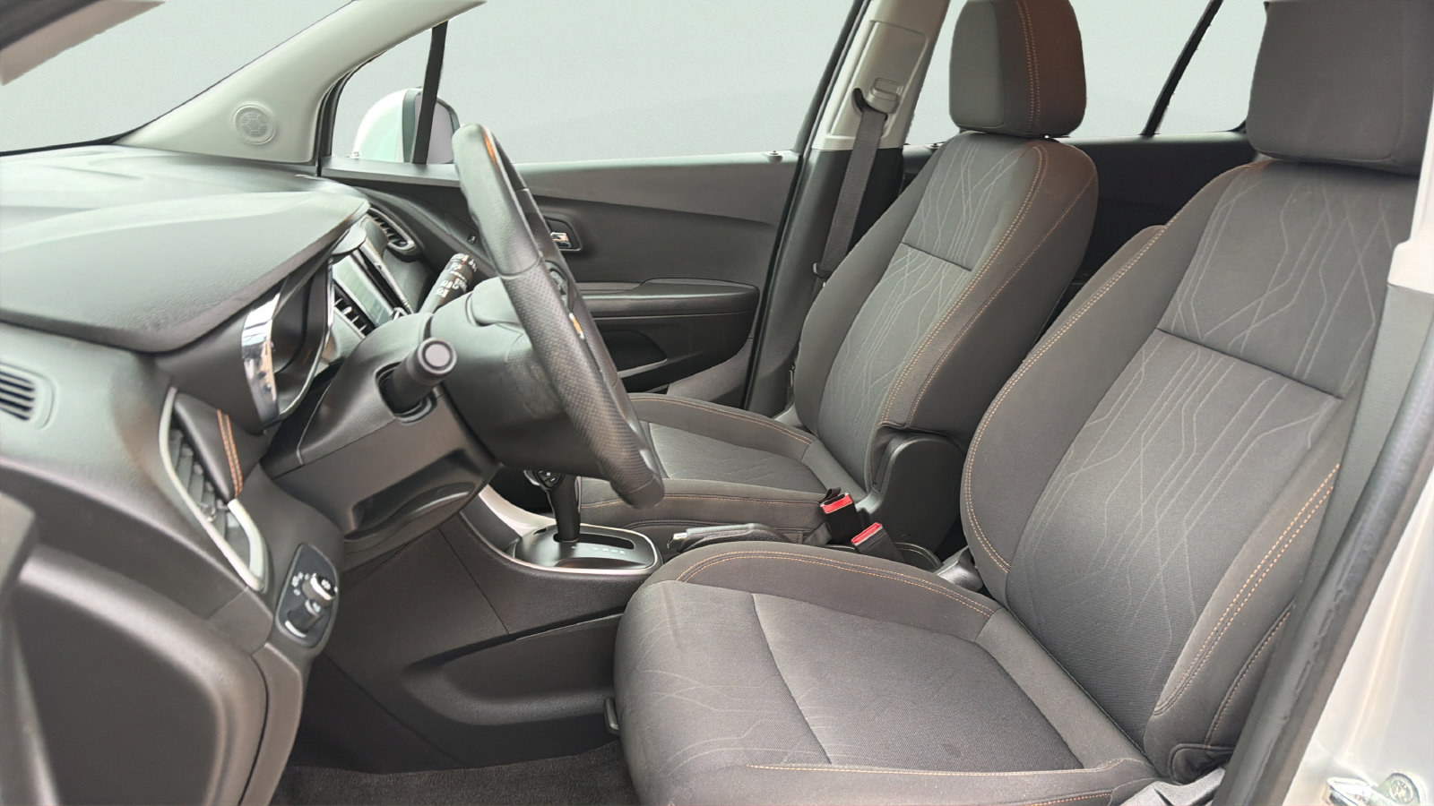 Used 2017 Chevrolet Trax LT FWD image 10