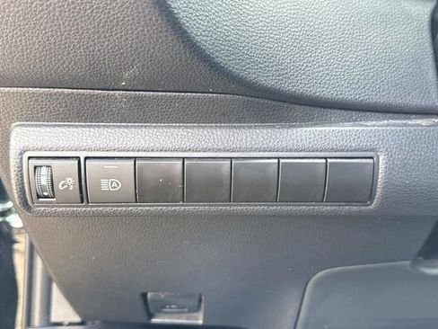 Used 2024 Toyota Corolla LE FWD image 27