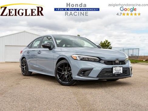 Used 2024 Honda Civic Sport image 1