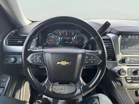 Used 2020 Chevrolet Suburban LT w/ RST Edition image 30