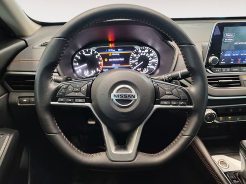 Used 2020 Nissan Altima 2.5 SR image 15