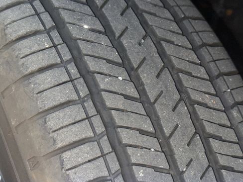 Used 2024 Subaru Crosstrek 2.0i Premium image 31